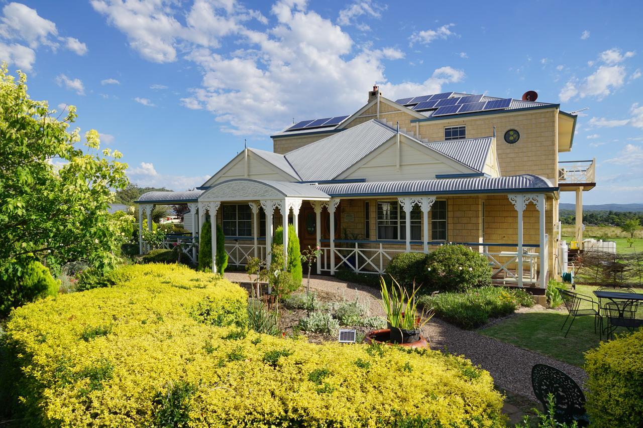 Grovely House Bed & Breakfast Stanthorpe Exterior photo